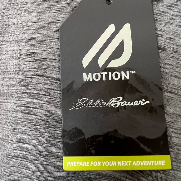 Eddie Bauer Men’s Motion Crew Neck T-shirt - Picture 5 of 5